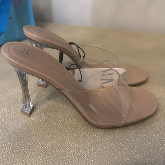 Zara Clear Shoe Heel - Picture 3 of 4